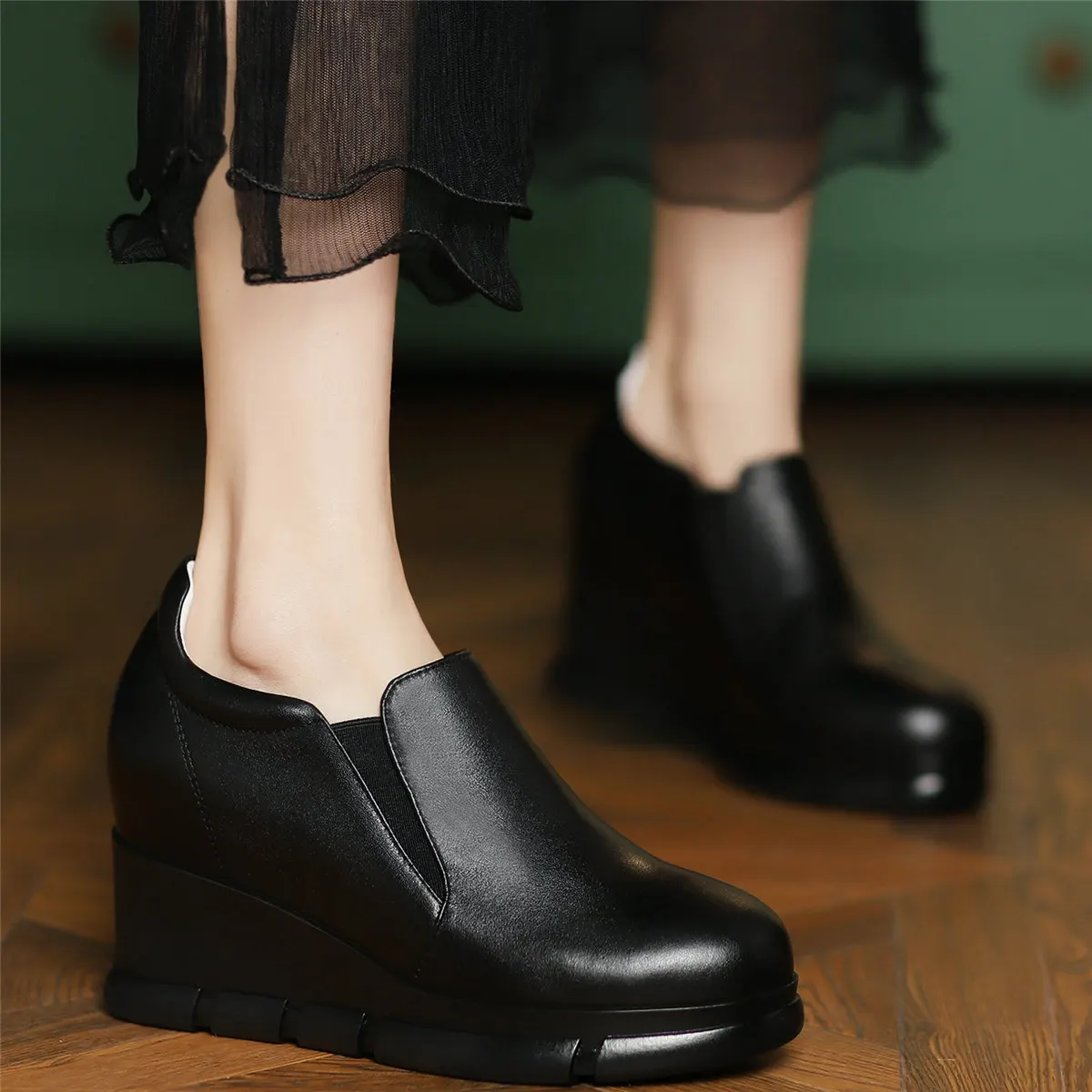 

Fashion Sneakers Women Slip On Genuine Leather Wedges High Heel Motorcycle Boots Female Round Toe Platform Pumps Casual Shoes