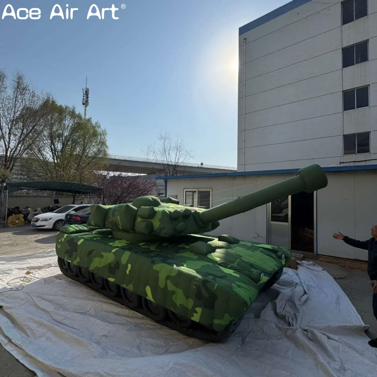Gigantisch opblaasbaar tankwagenmodel voor buiten CS Battle Game Opblaasbare militaire auto Feestdecoratie en reclame Display Prop