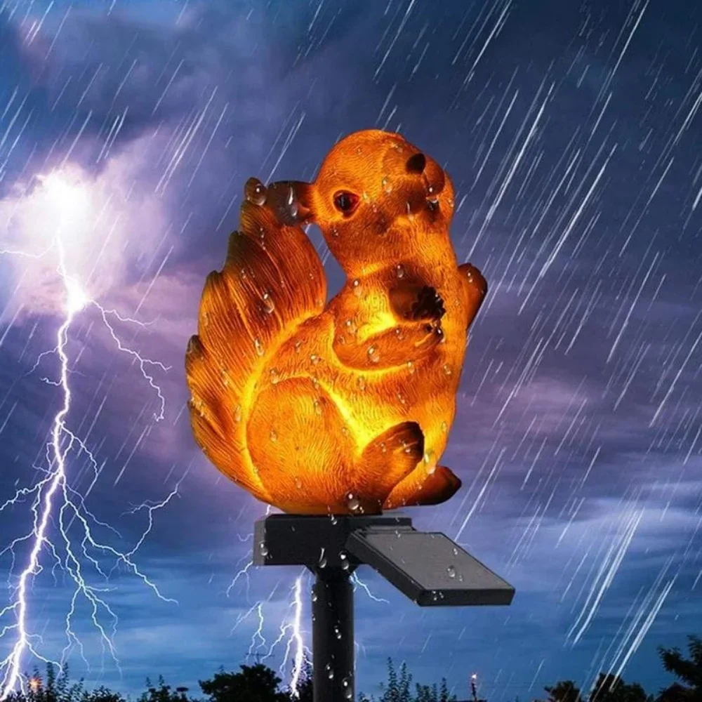 1 Pack Outdoor Solar LED Light Squirrel Light Waterproof Garden Landscape Squirrel Shape Decorative Light for Garden Yard