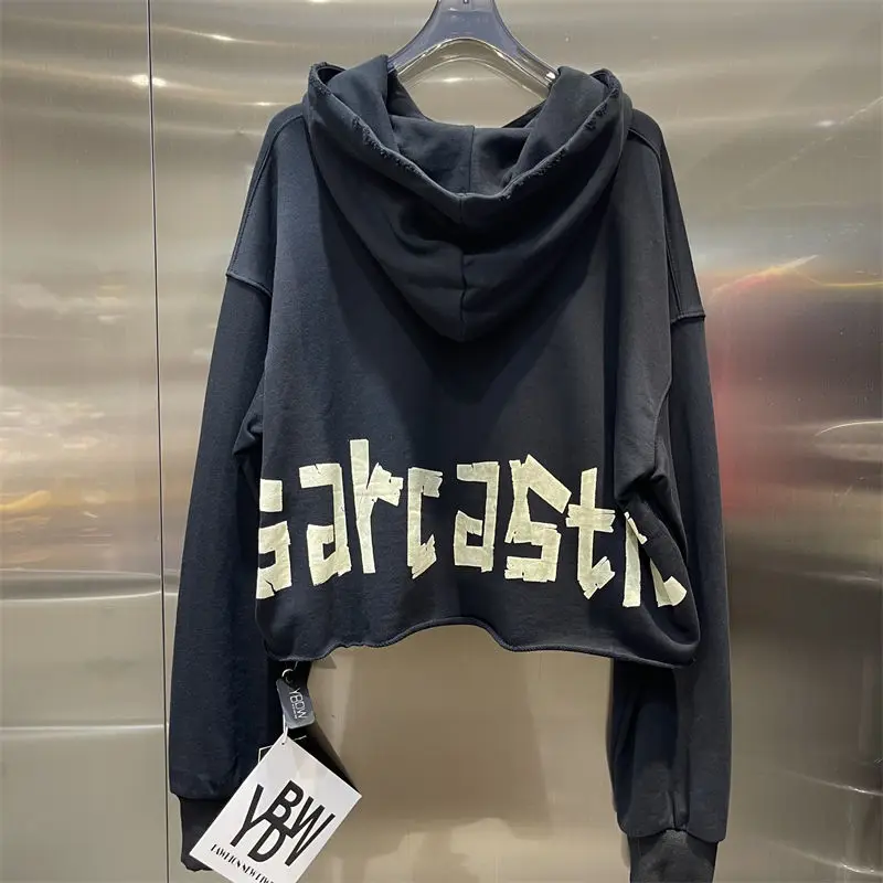 خريف جديد أسود رسالة مطبوعة المتعثرة ثقوب لا حدود لها المرأة مقنعين البلوز