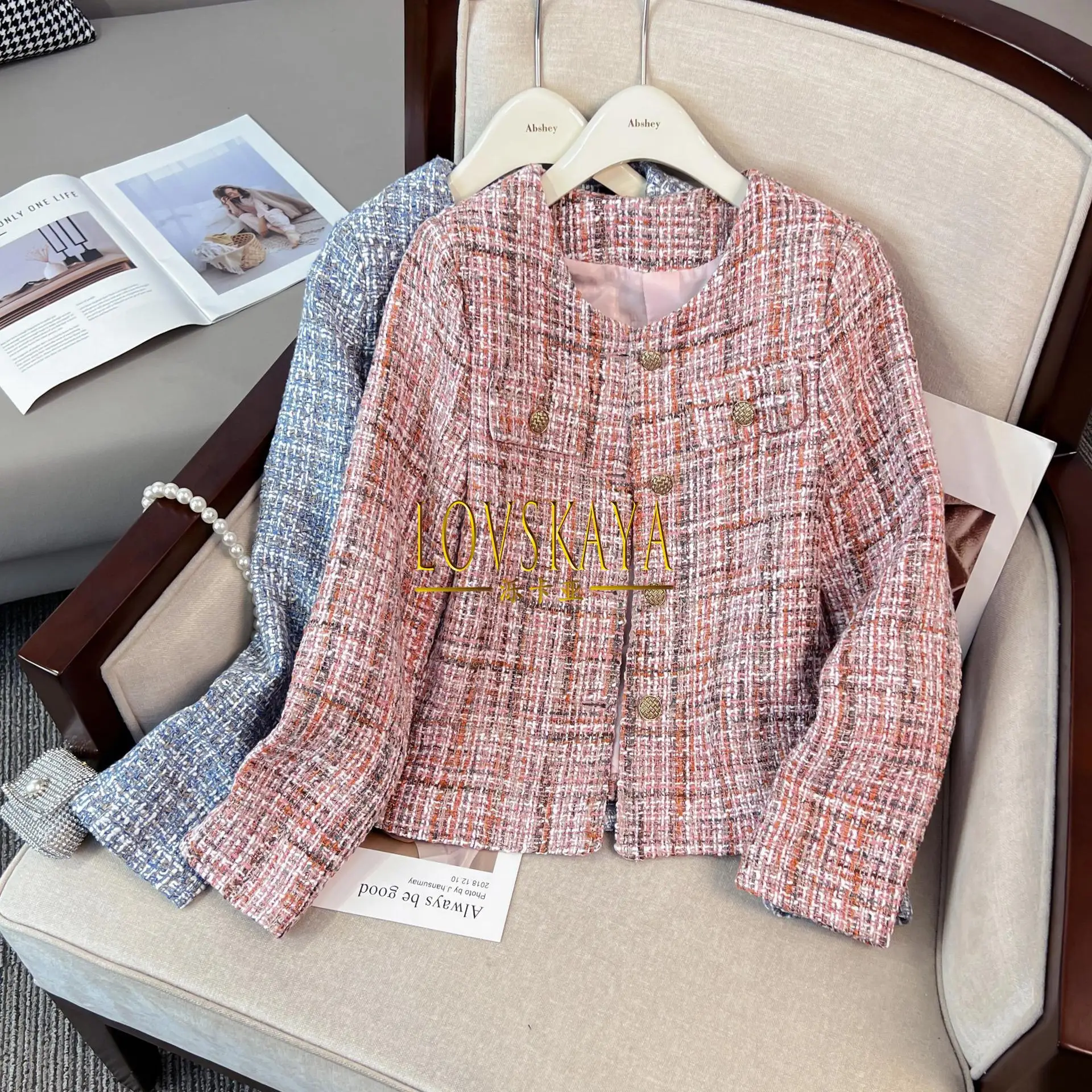 Fashionable loose plaid woolen casual top with a small fragrant style and elegant coat for women's autumn new high-end feeling