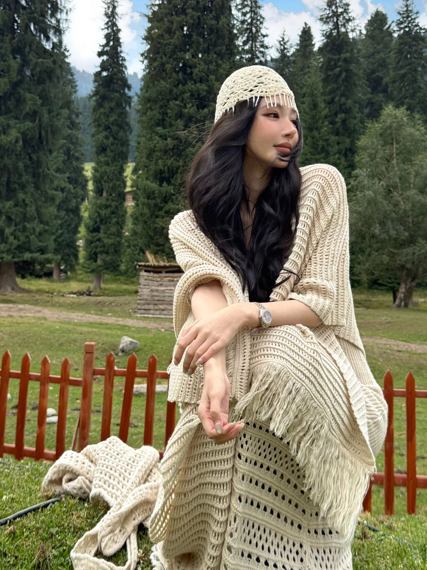 sciarpa-cardigan-elegante-e-versatile-da-donna-ailin-dr-woven-in-lana-multicolore-con-dettagli-traforati