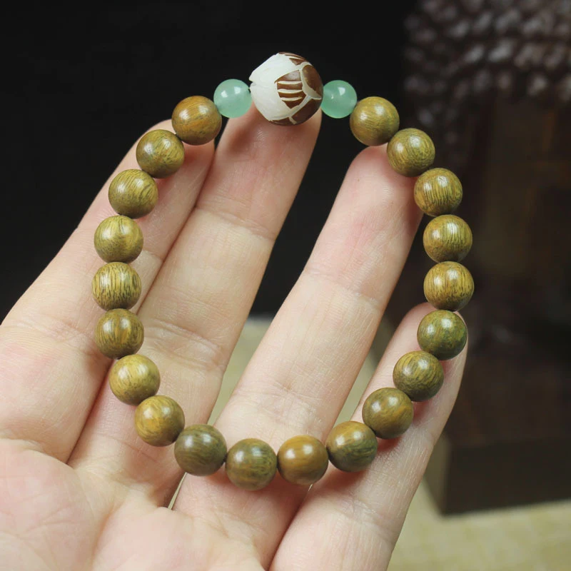 

8mm Green Sandalwood Women's with Bodhi Lotus, Scented Unisex Single-Loop Wooden Bracelet