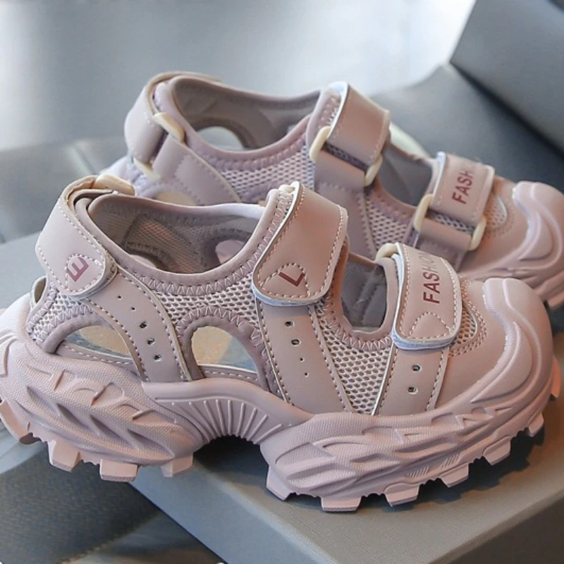 Кроссовки 2026 Summer New Girls' Sandals Comfort Non Slip Kids Beach Shoes Simple Versatile Boys' Thick Bottom Sports Sandals