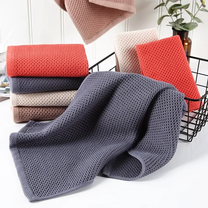 Square New 100% Cotton Honeycomb Lattice Hand Towels Plaid Face Care Magic Bathroom Sport Household Non-disposable Towel 34x34cm