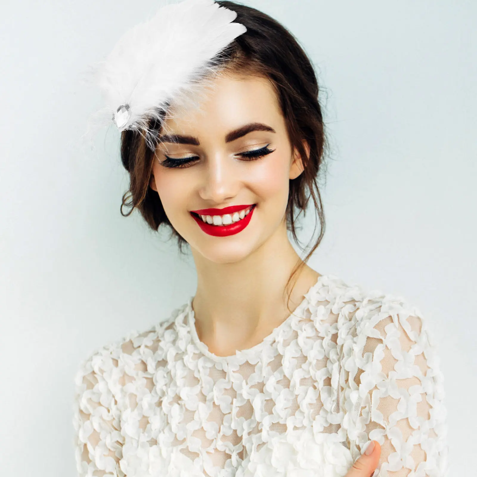 

4 шт. заколки для волос с белыми стразами, свадебные заколки для невесты, легкие элегантные аксессуары для волос для выпускного вечера, дня рождения, для девочек