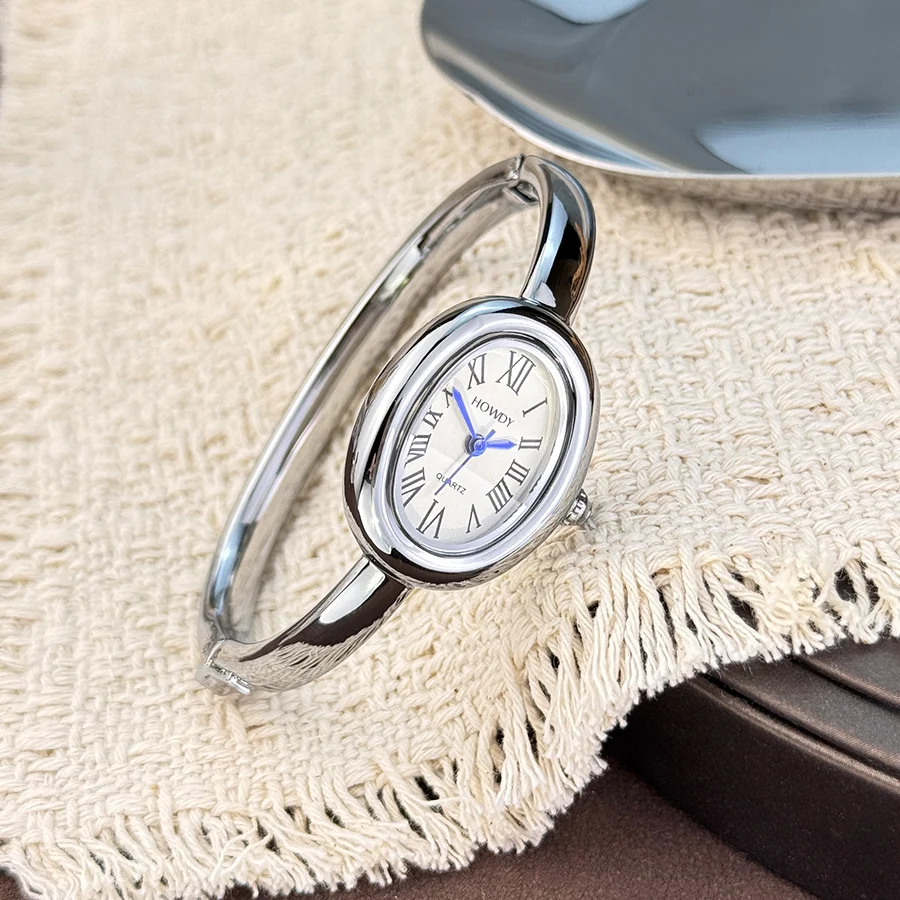 سوار حوض الاستحمام بطراز جديد، قرص صغير، رائع وفريد من نوعه، فاخر وخفيف الوزن، أرقام رومانية راقية، ساعة كوارتز بيضاوية #4