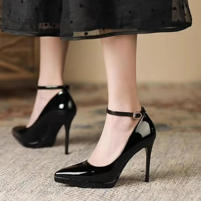 Ein-Steck-Schnalle High Heels 2025 Frühling Neue Lackleder Stiletto-Absatz Arbeitsschuhe Großer Spitze Flacher Mund Damenschuhe – Detail 3