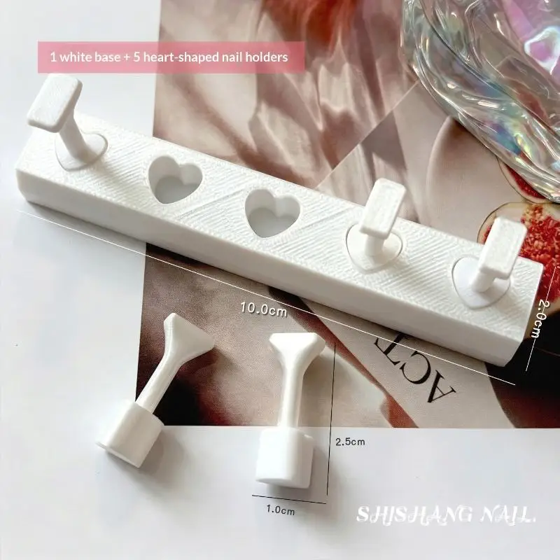 Plastic Non-Magnetic Detachable Nail Art Stand Heart Shape Press on Nail Display Rack Nail Training Painting Tools