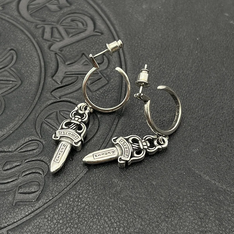 Extreme Retro Sword Earrings Men's and Women's Sanskrit Cross Flower Dagger Eardrops Fashion Brand Classic Ear Studs Ing