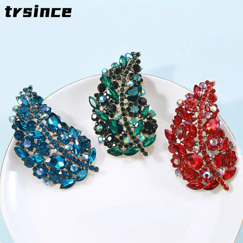 Luxury Crystal Brooch Fashionable Personality Leaf Pin Accessories Elegant Temperament High-end Plant Corsage for Women Jewelry