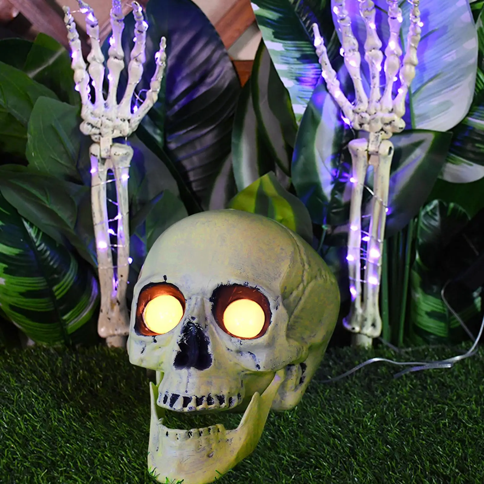 Solar Halloween Decoration Skeleton Hands Garden Stake Lights With Sound Effect Pathway Lamp For Theme Party Outdoor Decor