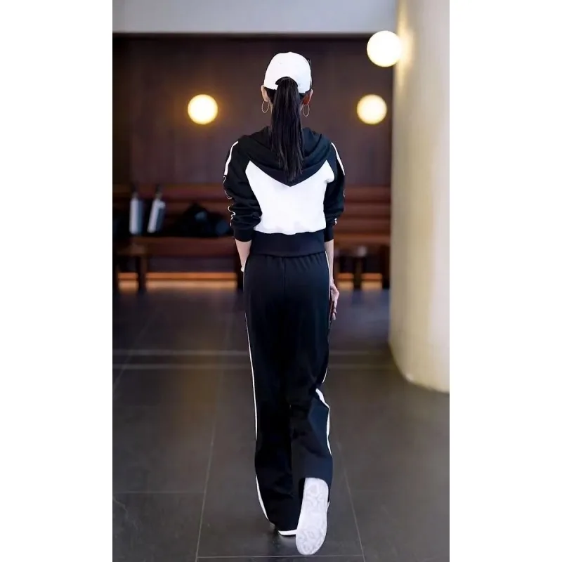 ผู้หญิงสบายๆ Sporty Heart Patchwork Hooded Coats กางเกง 2 ชิ้นชุดเลดี้ฤดูใบไม้ผลิฤดูใบไม้ร่วงสั้นซิปแจ็คเก็ตกางเกงชุด