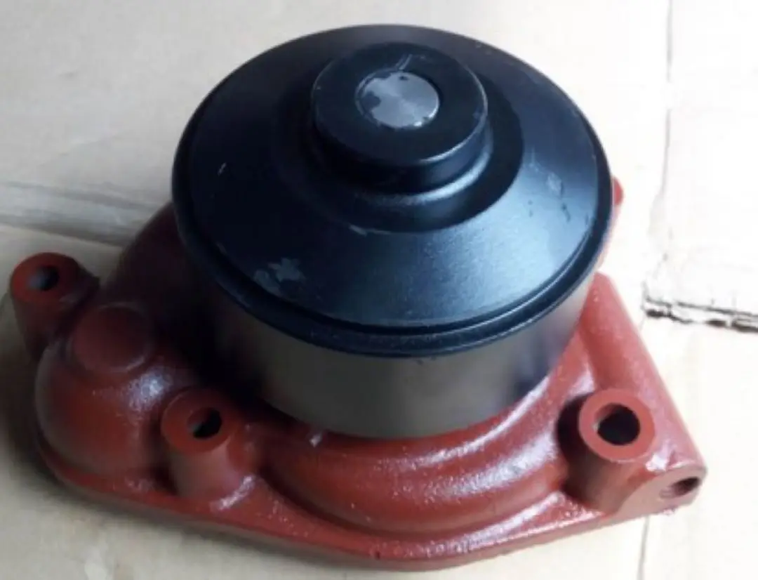 Excavator D20-000-32+B D2000032B D20-000-32-B Diesel Engine Water Pump S00016322 Water Pump For D6114