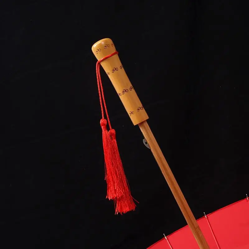 24 Ribs Wooden Long Handle Chinese Wedding Bride Umbrella Vintage Red Bridal Umbrella for Wedding Ceremony view 5