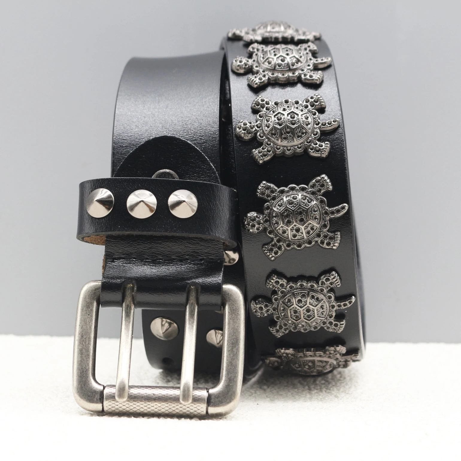 

Высококачественный джинсовый ремень с металлическими заклепками, кожаный женский ремень с двойной игольной пряжкой, мужской ремень для джинсов в готическом стиле панк-рок