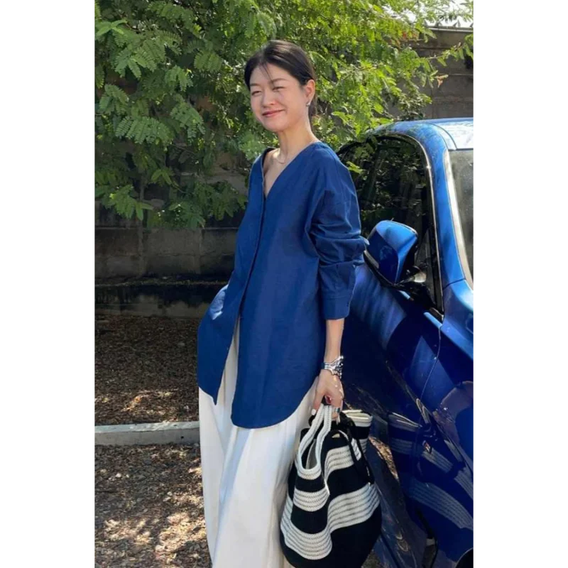 

Fashionable Long-sleeved V-neck Shirt New Loose Retro Style