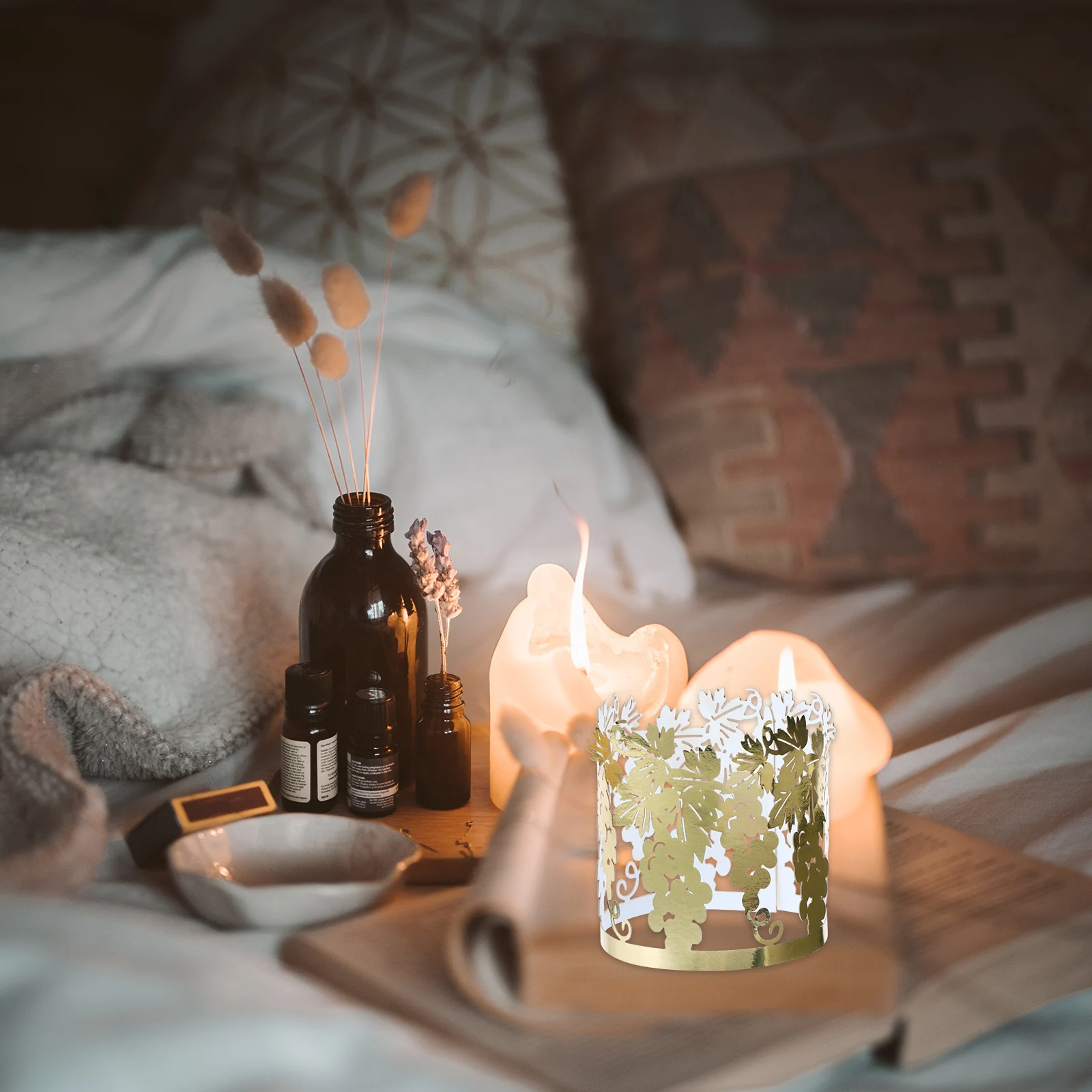 

50pcs Laser Cut Golden Paper Lampshades Hollow Cylindrical Light Shades Decorative Wraps Home Decor Gift Environmentally