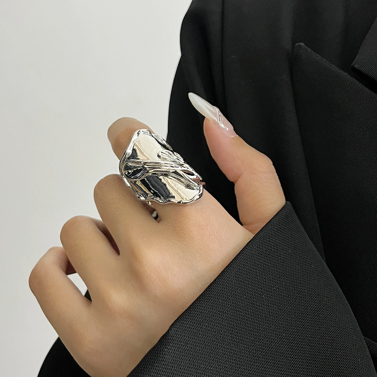 Irregular Lava Texture Open Ring Wide Band Exaggerated Luxury Finger Ring High-end Women Party Jewelry Gift