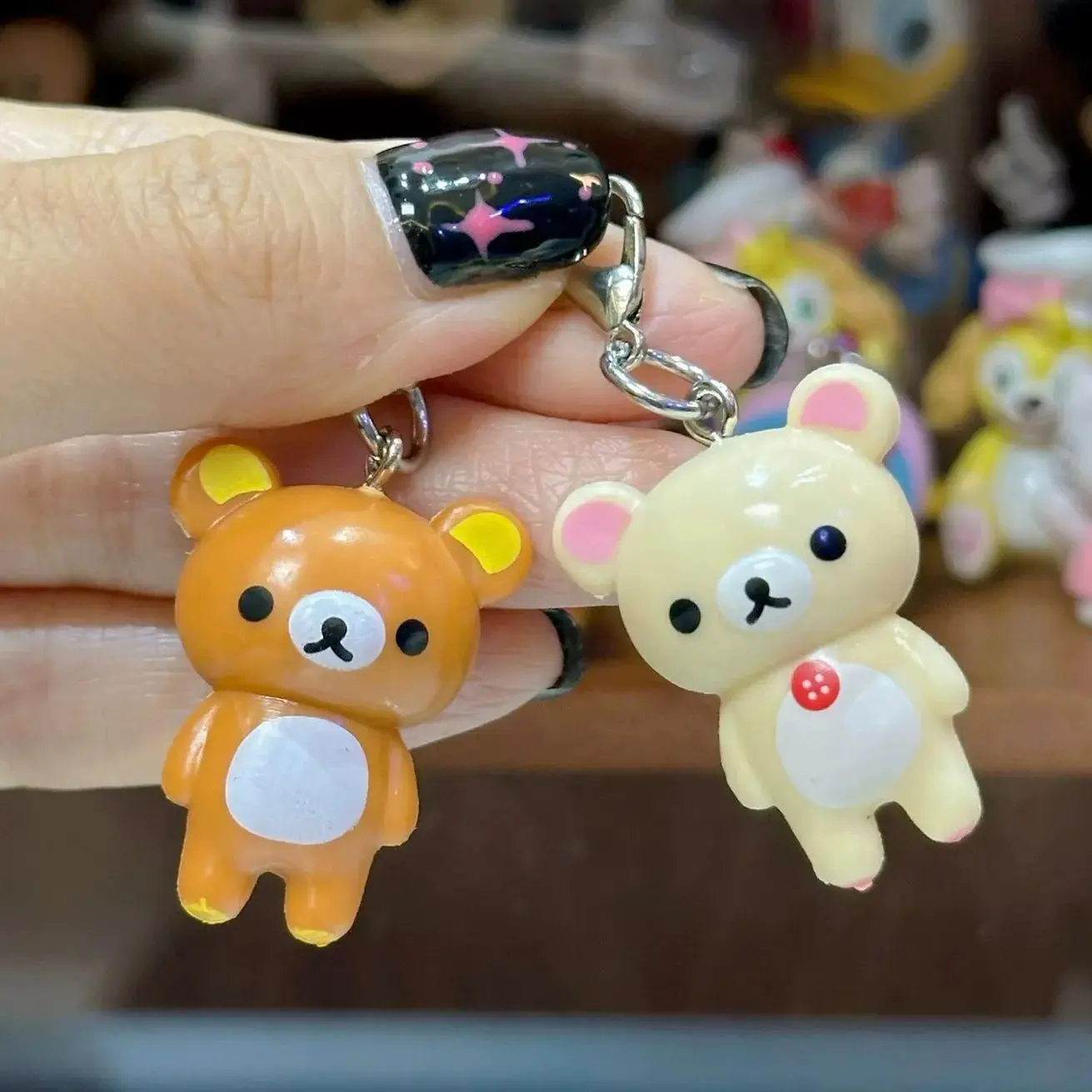 2 قطعة Kawaii Rilakkuma Easy Bear Keyrings Lazybear دمية سلاسل المفاتيح حقيبة الملابس مجتذب الهاتف حبل كيرينغ قلادة أفضل صديق هدية