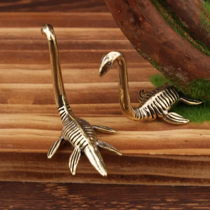 New 1Pcs Of Large And Small Loch Ness Monster Brass Ornaments Creative Loch Ness Monster Metal Crafts Gifts Desktop Decoration