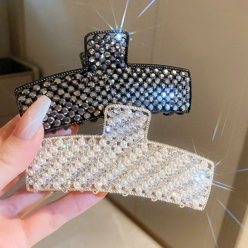 

Korean Diamond Studded Pearl Hair Clip With A Back Of The Head Grip For A Niche Personalized And Fashionable Hair Accessory
