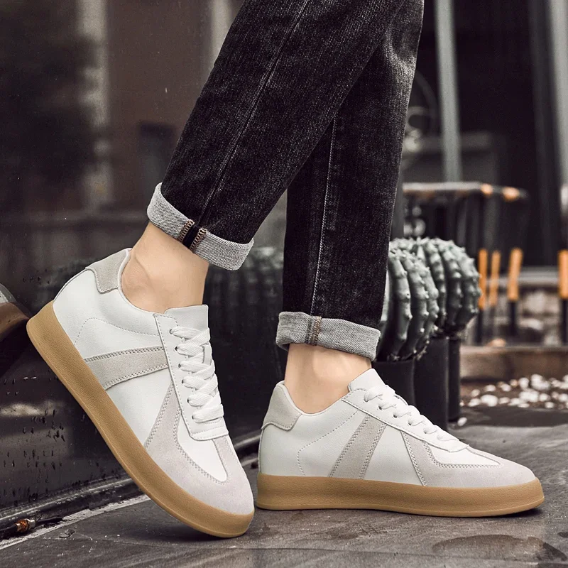 أحذية رجالية غير مرئية لزيادة الارتفاع 6/8 سم أحذية تدريب ألمانية قابلة للتنفس من الجلد الطبيعي أحذية رياضية كاجوال كلاسيكية