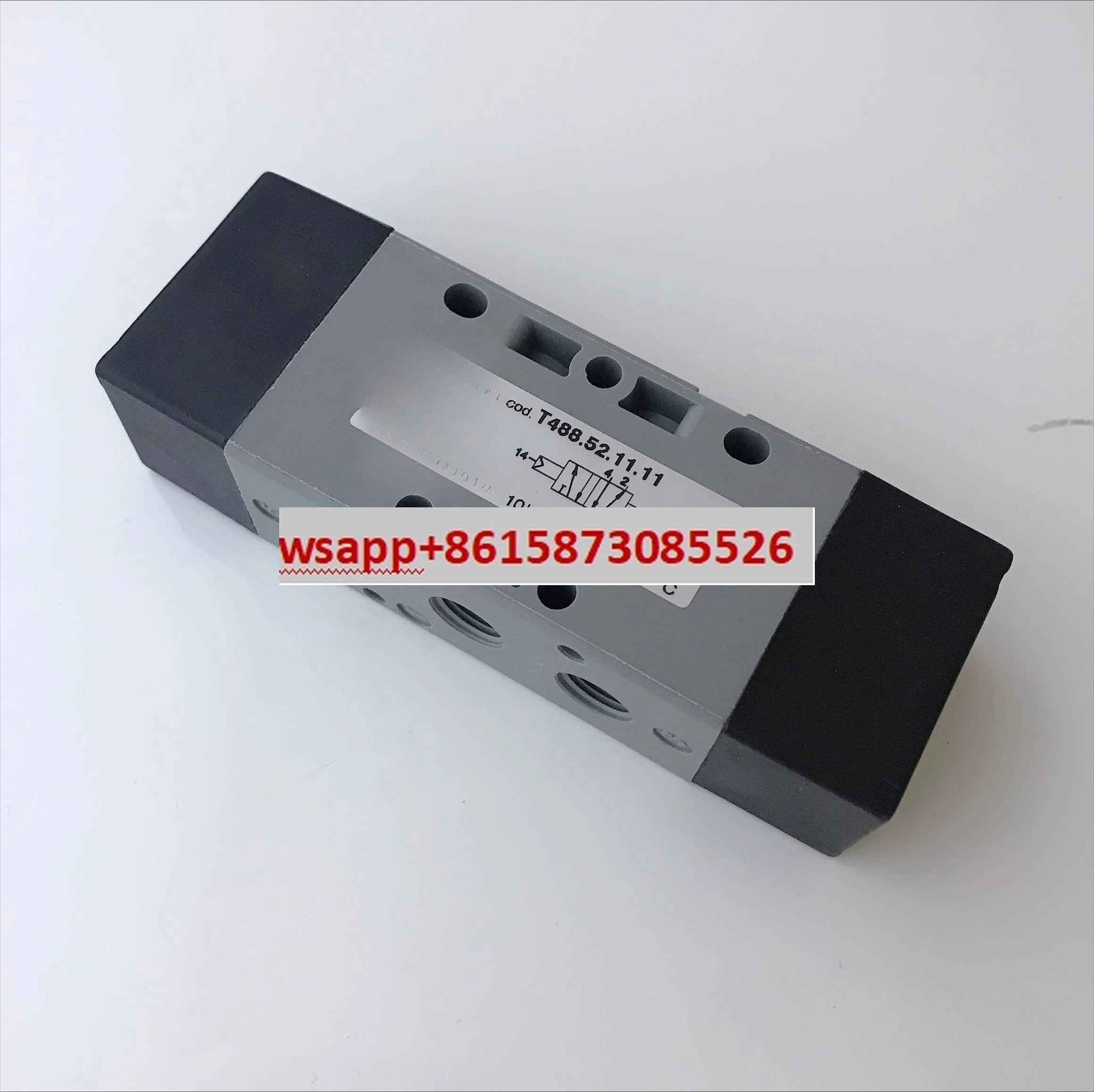 

Brand new original imported black solenoid valve T488.52.11.11 in stock seconds