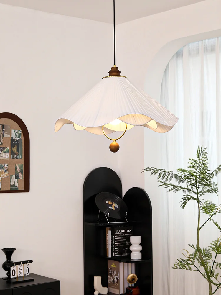 

French Medieval Flowers Cloth Pendant Lights Retro Living Room Bedroom Decor Chandeliers Lighting Dining Hanging Lamps Fixtures