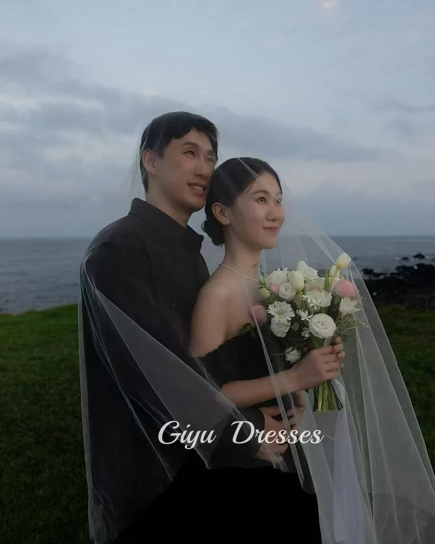 Giyu preto simples vestido de casamento curto a linha coreia sessão de fotos mini-comprimento acima do joelho fora do ombro personalizado 2025 extensões haar