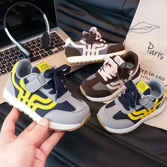 

Весенне-осенняя модная детская обувь Snaeker с дышащей сеткой в полоску и утолщенной подошвой для папы, повседневные кроссовки для мальчиков на мягкой подошве