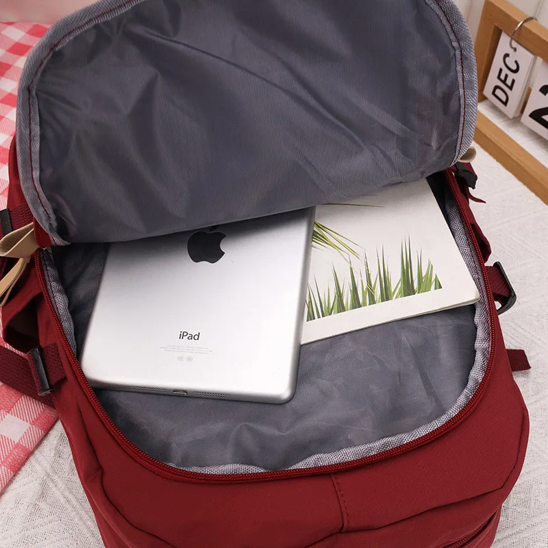 Unisex Large-Capacity Backpack - Durable School Bag for Teens, College Students & High Schoolers