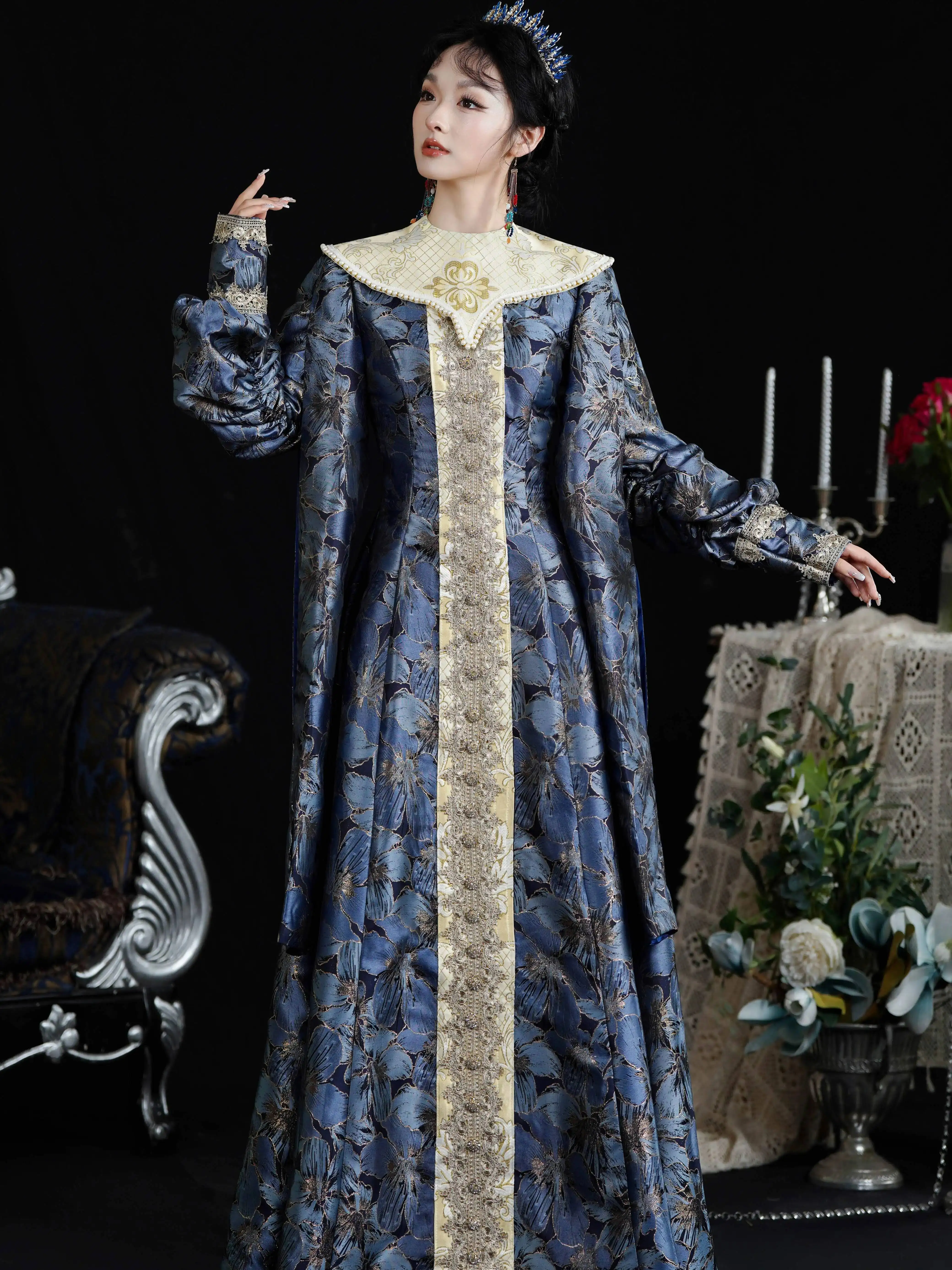 Vestido de Reina Azul Oscuro Estilo Noble Británica Retro para Sesión de Fotos en Estudio, Viajes, Escenarios y Temática de Asesinato