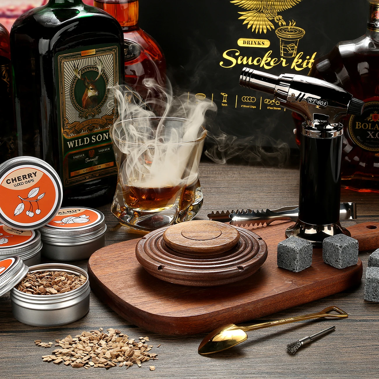 Kit Affumicatore Per Cocktail MIXOLOGIC - Forma Saturno, 4 Tipi Di Trucioli Di Legno (Ciliegia, Noce, Mela, Pecan), 5 Coperchi In Vetro, Regalo