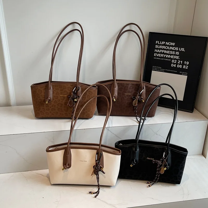 

Новая школьная сумка унисекс 2025 года — высококачественный дизайн граффити, рюкзак в корейском стиле, идеально подходит для ежедневного использования и использования на открытом воздухе.