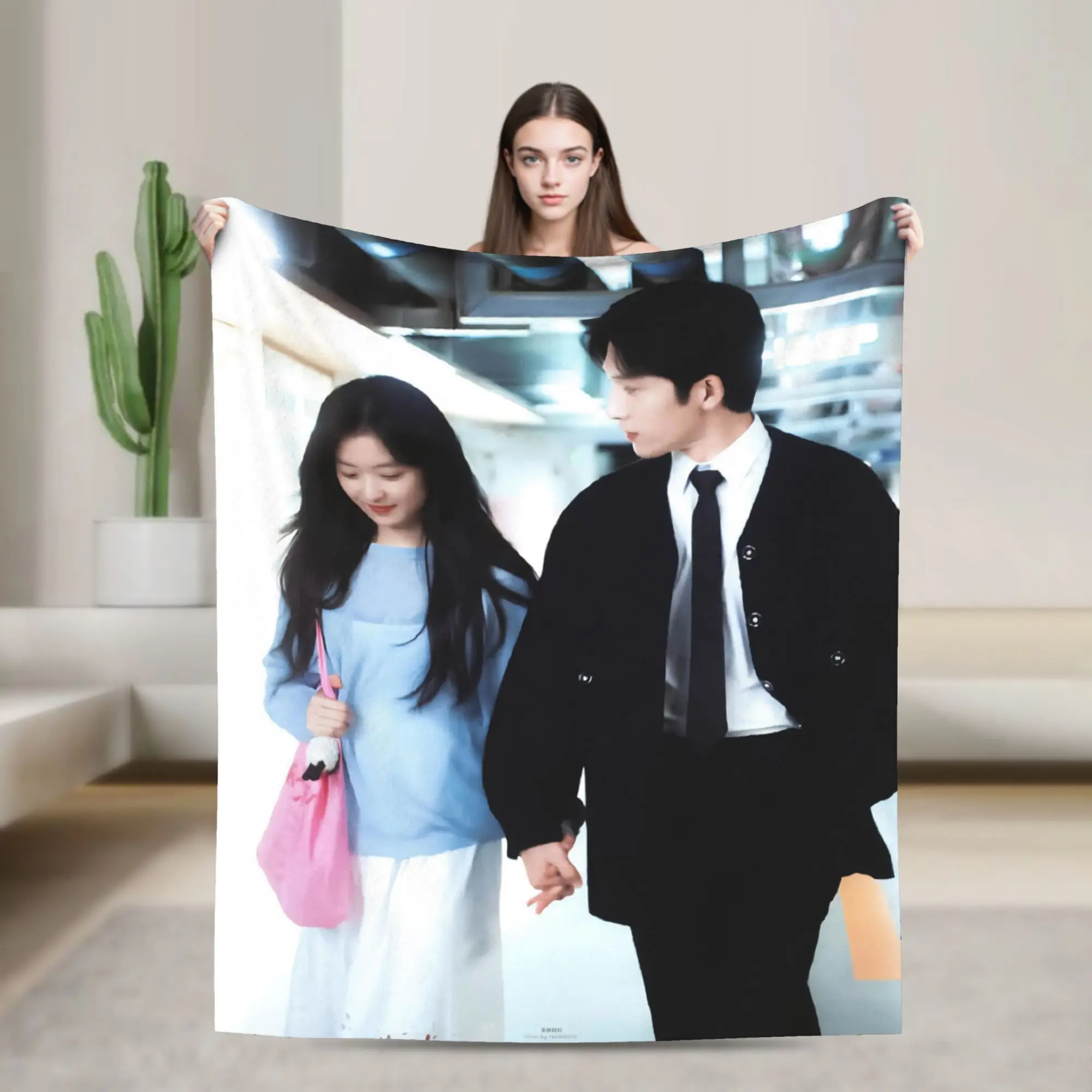 The Early Spring jing boran Blankets Flannel  Cozy Super Soft Throw Blanket for Bedroom Plush Thin Quilt