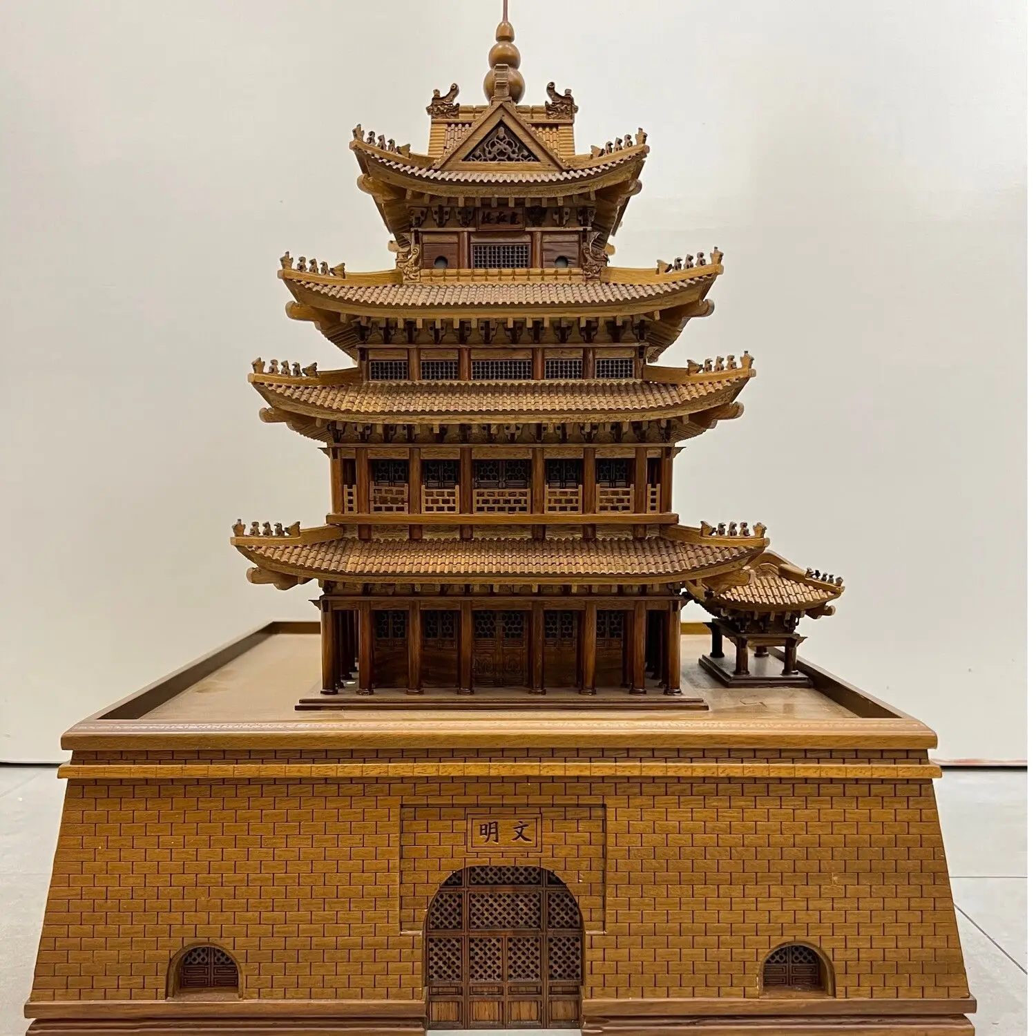 Wood carving ancient architectural model Guangyue Building desktop ornament handicrafts gifts