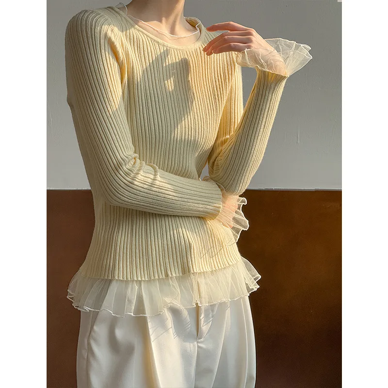 เสื้อสเวตเตอร์ถักลูกไม้ผู้หญิง แขนยาว คอทรงกลม แต่งระบาย ทรงเข้ารูป สไตล์ใหม่สำหรับฤดูใบไม้ผลิ เหมาะสำหรับใส่เป็นเสื้อตัวใน