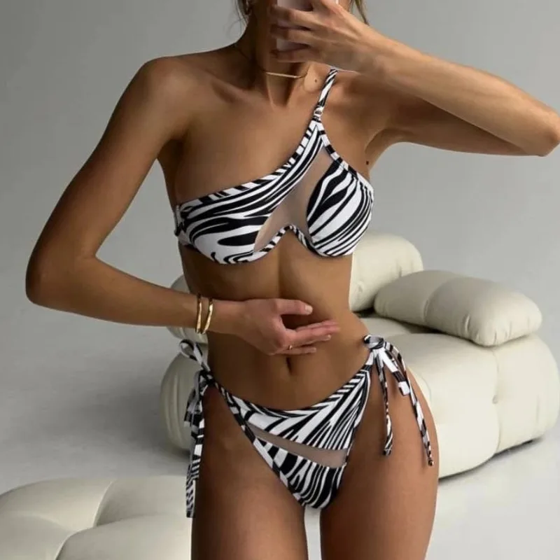 

Toucheart Sexy Stripe Lingerie Suit for Women Lace Up Patchwork Mesh See-through One-shoulder Split Swimsuit Women's Underwear