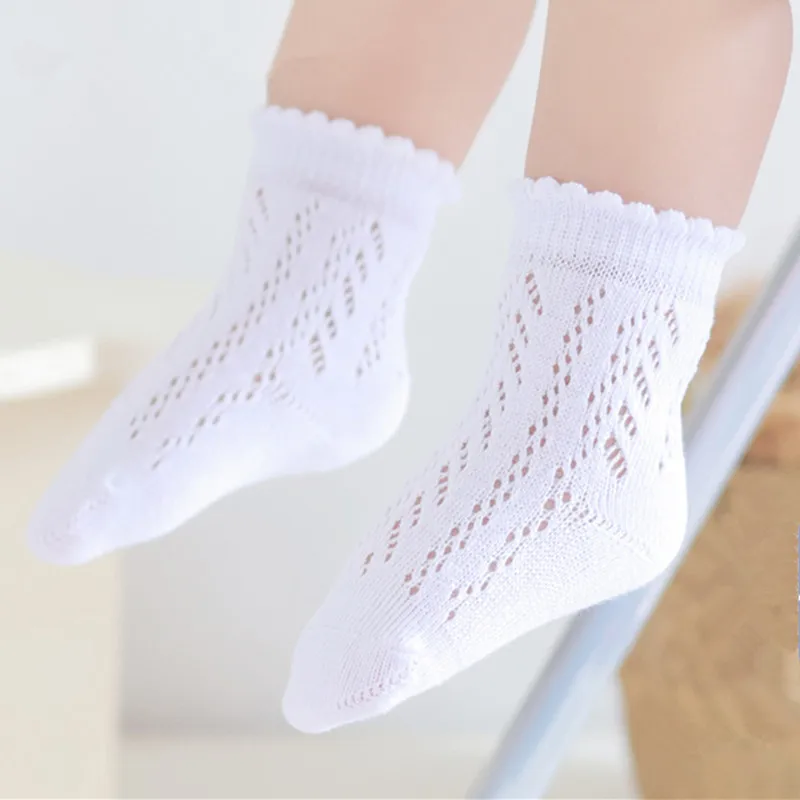 Neue Baby Mädchen Socken solide atmungsaktive Kinder Mädchen kurze Socken aushöhlen Kleinkinder Kinder Baumwolle Prinzessin süße Socken für 0-8 Jahre