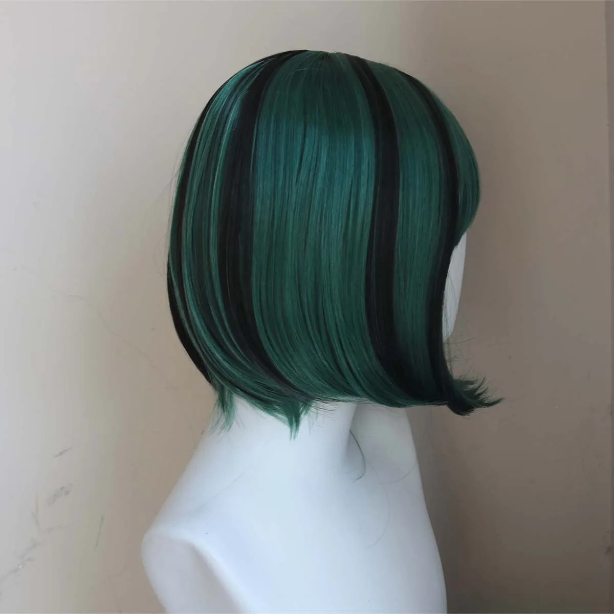 Hochwertige Damen Anime Total Drama Cosplay Gwen Grün-Schwarz Gemischte Bob-Perücke – Detail 2