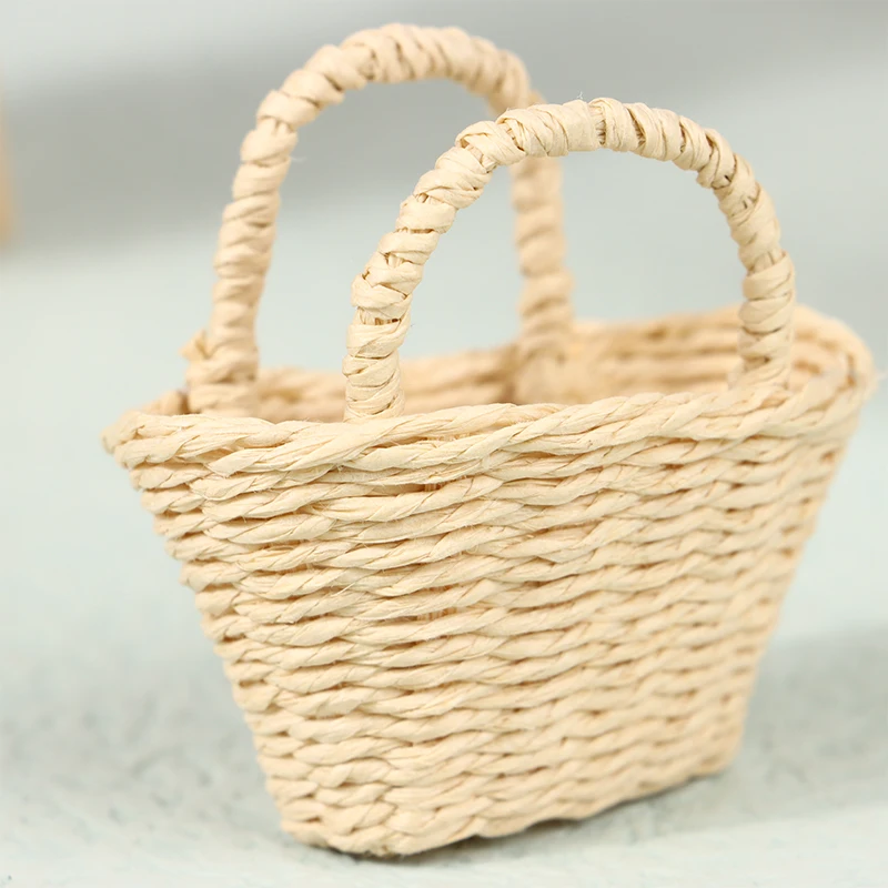 High Quality Mini Cute Dollhouse Rattan Frame Hand-woven Basket Cute Toys Dolls Miniature Decoration