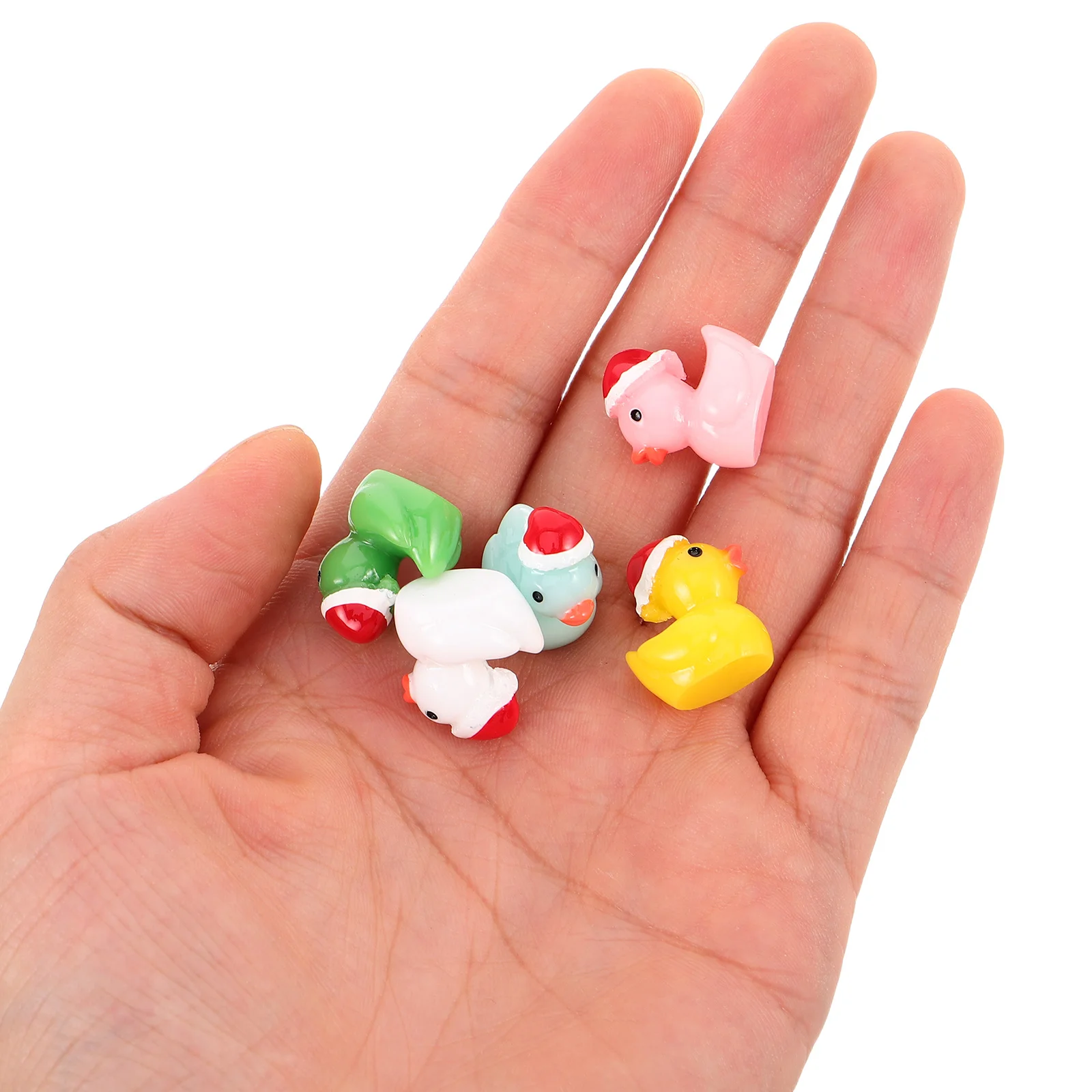 

50Pcs Christmas Hat Mini Resin Ducks Ornaments Charming Tiny Resin Animals for Xmas Fairy Garden Small Miniature Ducks Figures