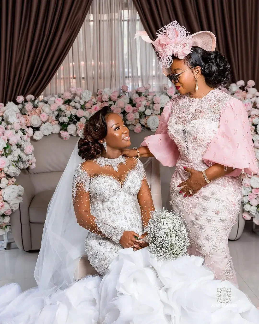 

Customized Plus Size Mermaid 2024 Wedding Dresses Bridal Gowns Tiered Ruffles Long Sleeve Pearls Beaded Crystal Robe De Mariée 2