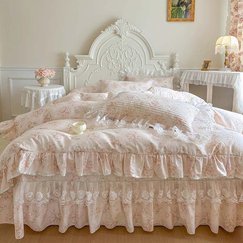 100% Cotton Floral Print Bedding Set with Lace Ruffle Bed Skirt, Vintage French Style Duvet Cover Quilted Bedspread Pillowcases