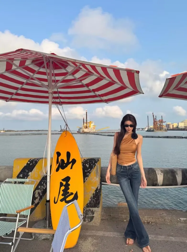 

Женские джинсы с низкой посадкой, расклешенные, утягивающие, средней синей расцветки, в стиле ретро, универсальные, повседневные, с высокой талией, буткат, для женщин