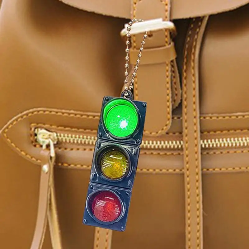 3D Traffic Light Key Chain Glowing Creative Backpack Pendant Car Key Pendant Safe Traffic Promotion Gift Key Hanging Decoration