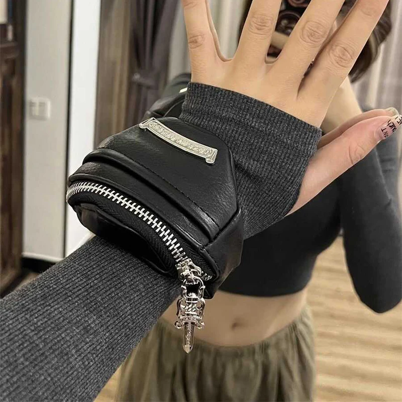 Wrist Bag for Women Personalized Mini Crossbody Coin Purse, Spicy Girl Waist Bag, Trendy Bubblegum Aesthetic Daily Walking