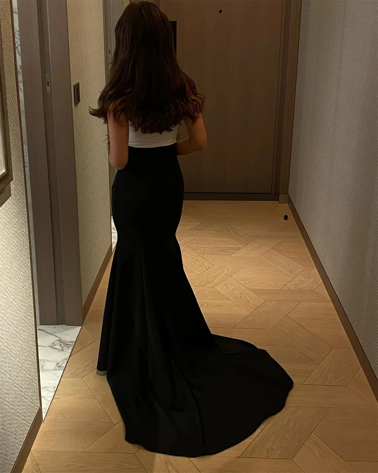 黒ビーズフェザーロングオーダーメイドオケージョンガウンイブニングドレスパストロールユニセックスジャージレトロドバイサウジアラビアプロムカスタマイズ