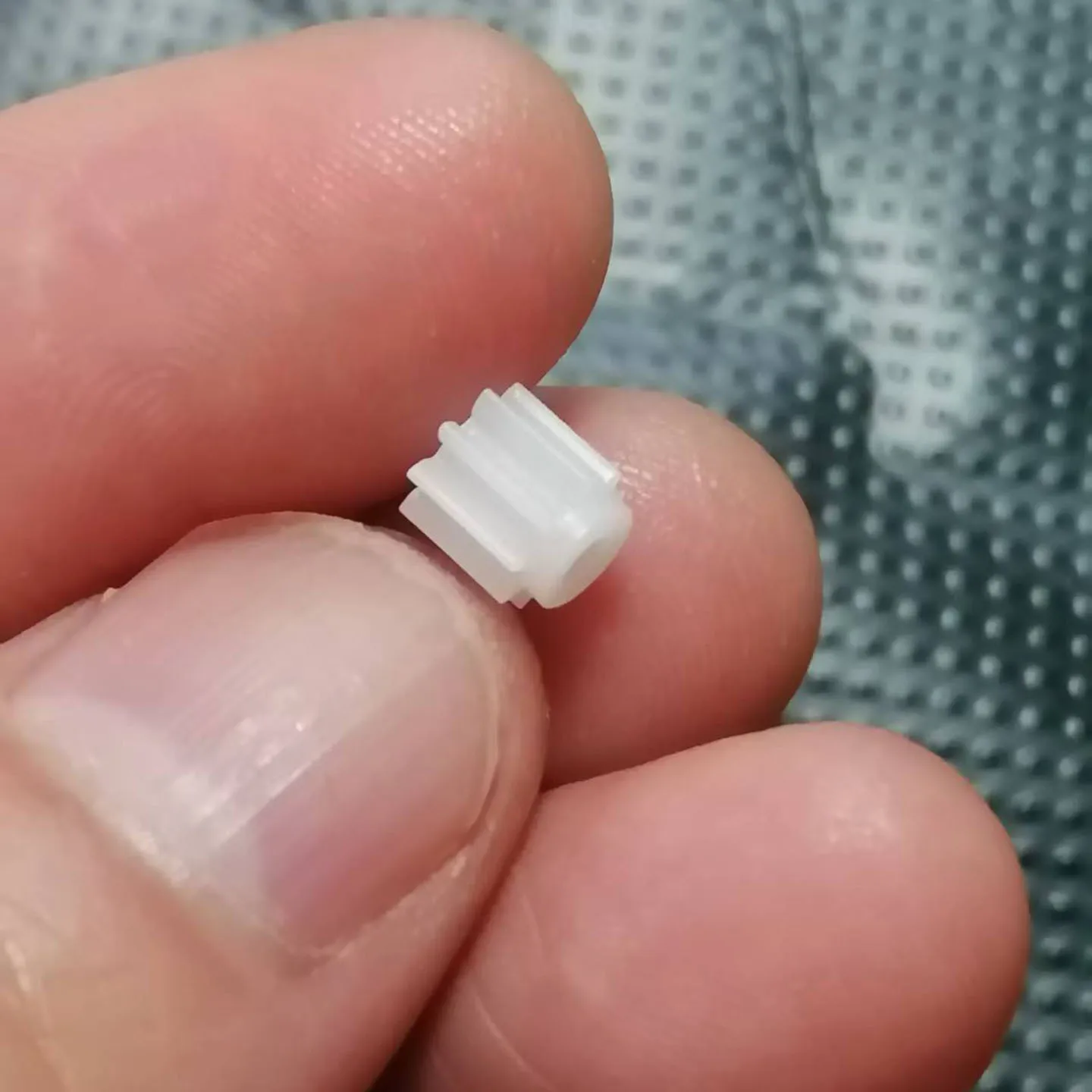 10pcs/lot 0.5 Module Plastic Gear,9 Teeth 2mm Hole Interference Fit,Shoulder Step Gear,92AJ Motor Gear,Transmission Parts